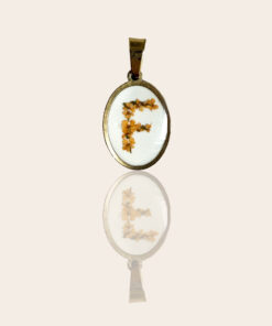 Alternative view of Ciondolo Lettera in Fiore